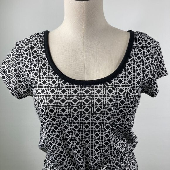 T by Talbots Black White Geometric Comfy Short Sleeve Maxi Tie Dress Size Small - Picture 8 of 15